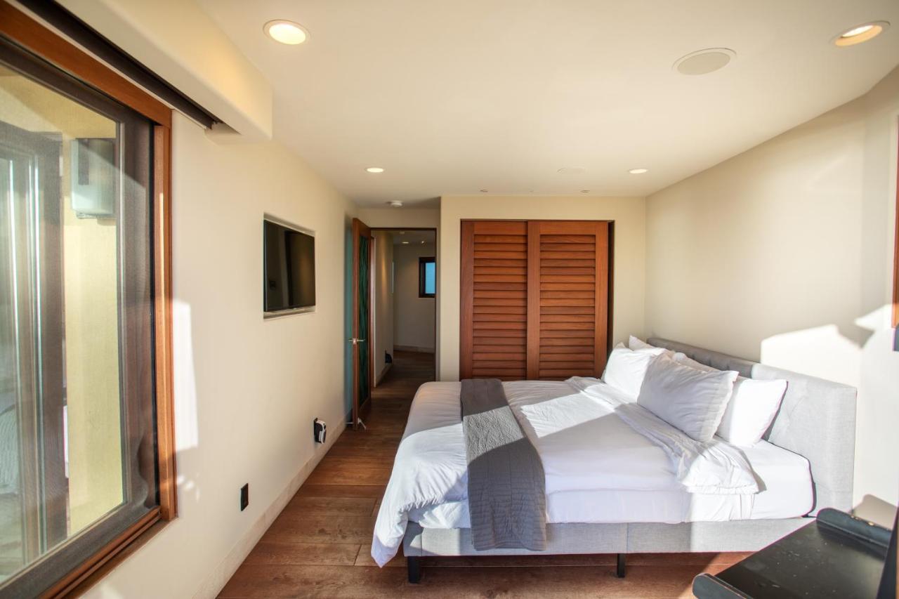 Casa de férias Verona Oceanfront Luxury W Spa, Multiple Private Patios, Grill, Ac & Garage San Diego