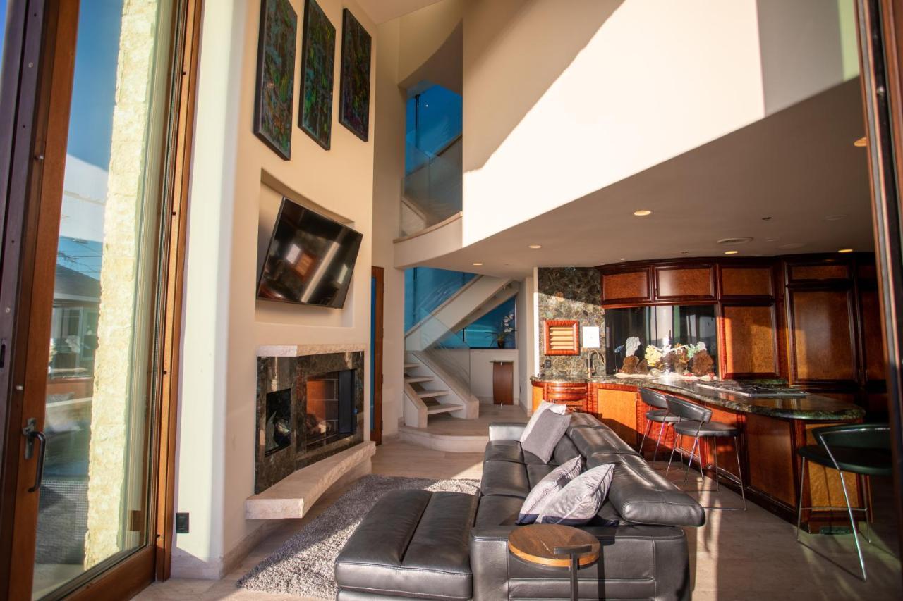 Verona Oceanfront Luxury W Spa, Multiple Private Patios, Grill, Ac & Garage Casa de férias